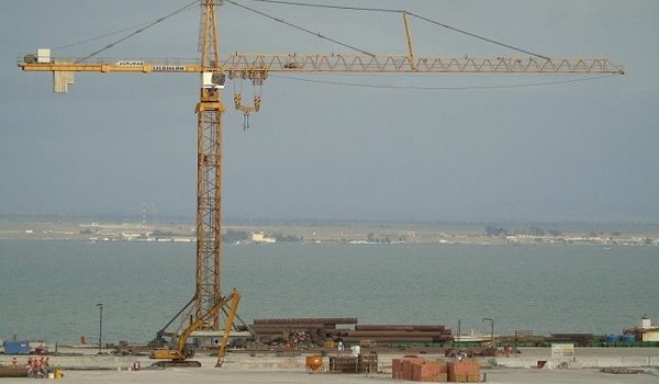 کاربرد تاور کرین در بنادر