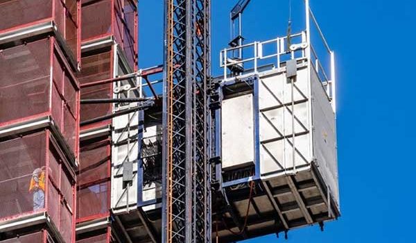 اینورتر کردن آسانسور کارگاهی در شیراز